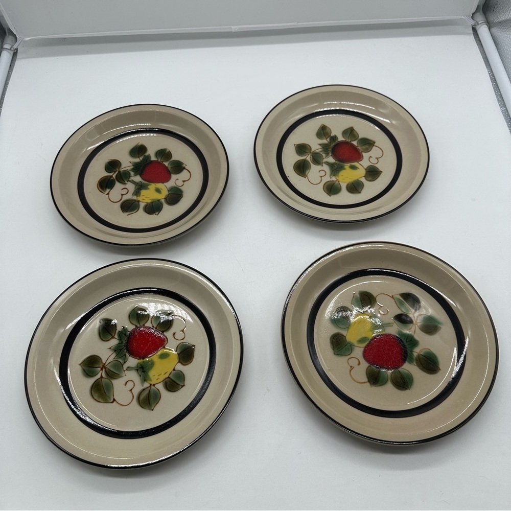 Set of 4 Vintage Sears Strawberries Salad Plate Plates 7 1/2" Stoneware